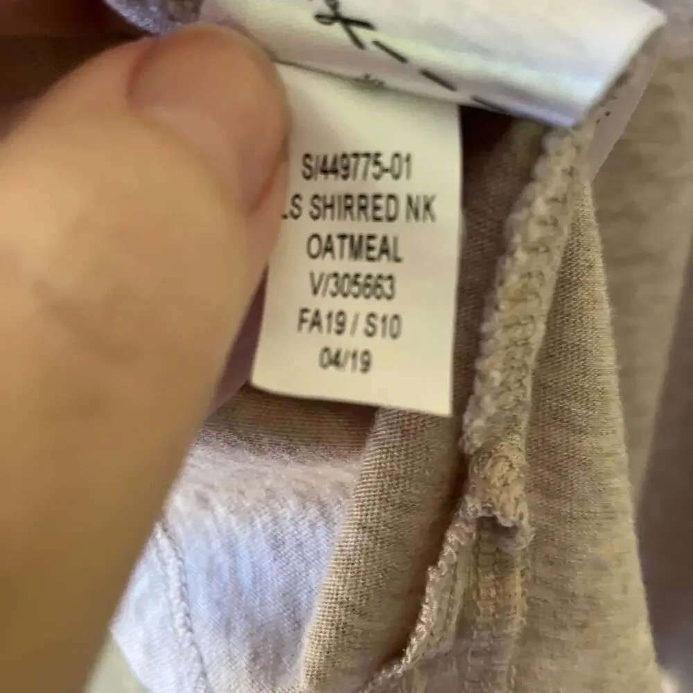 Old Navy Super Soft XXL Beige Knit Long Sleeve Scoop Neck Top - Picture 7 of 9